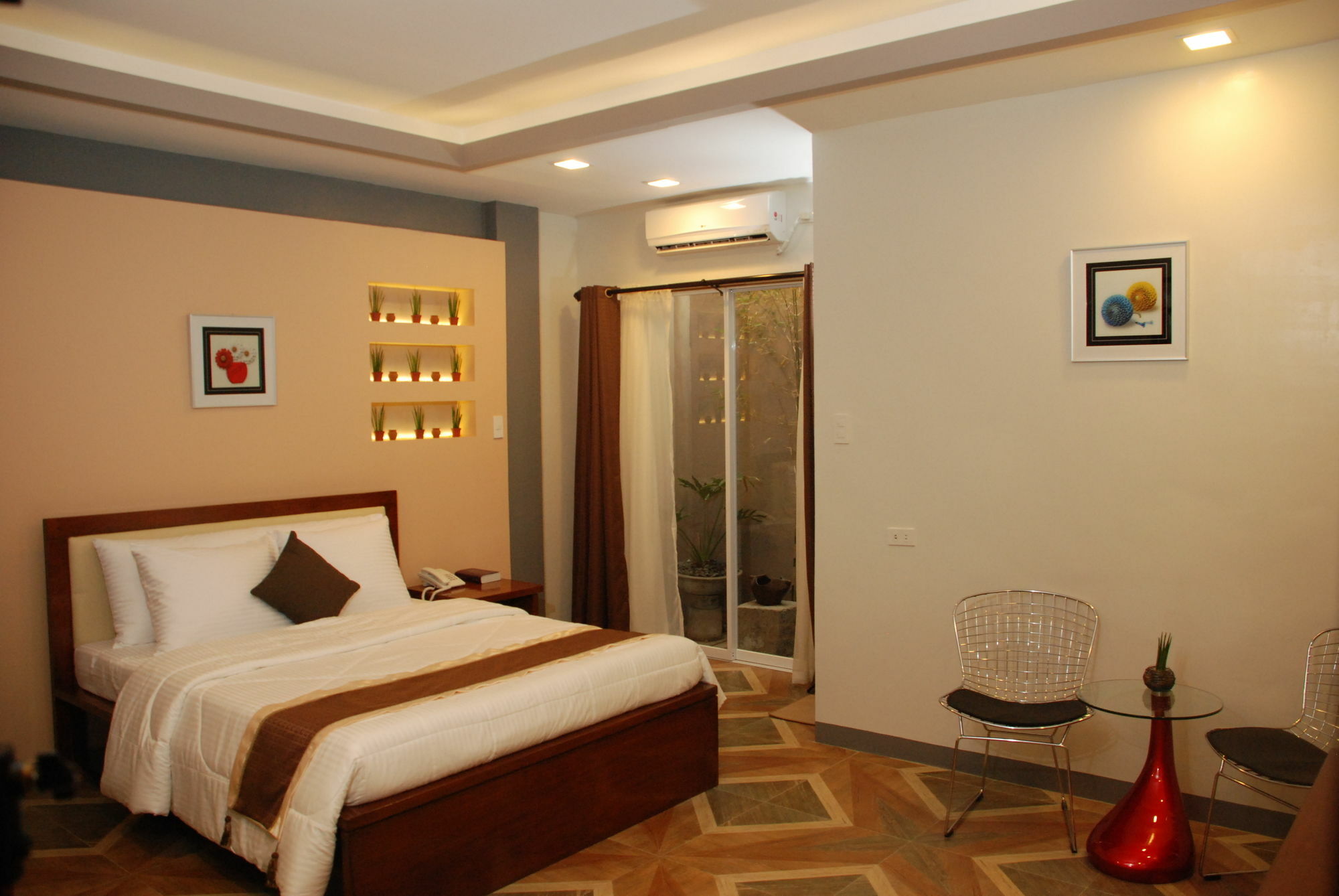 Nao Hotel Tagaytay City Exterior photo